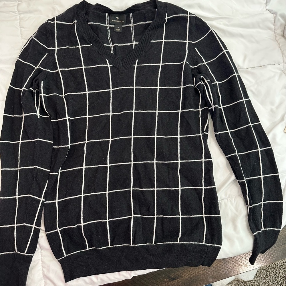 Worthington Black and White Grid V-Neck Sweater